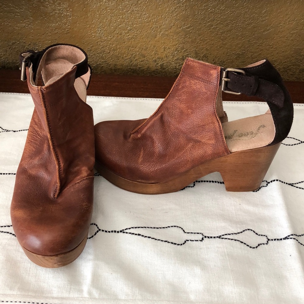 Free People clogs
